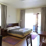 Jasny Dwor Otel *
