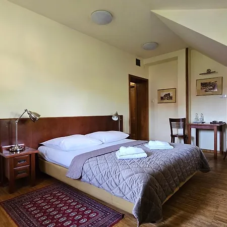 Jasny Dwor 酒店 波兰尼卡-兹德鲁伊