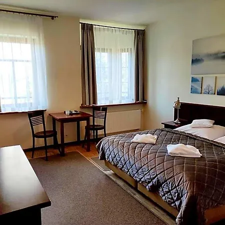 Jasny Dwor Hotel *